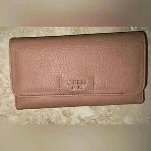 GUESS Women’s Wallet